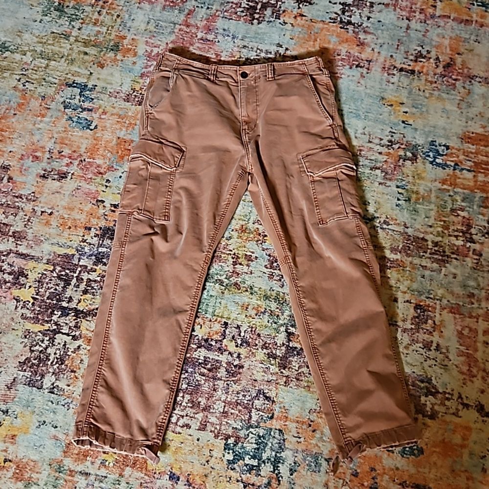 Like New!!!American Eagle cargo pants!!!.. FLEX WEAR!!.